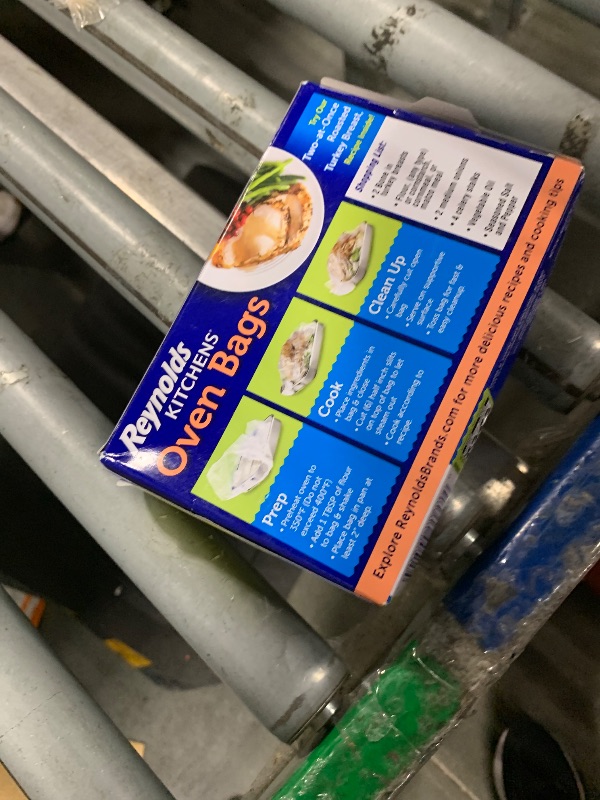 Photo 1 of **FACTORY SEALED** Reynolds Kitchens Turkey Size Oven Bags, Holds Up to 24 Pounds, 2 Count