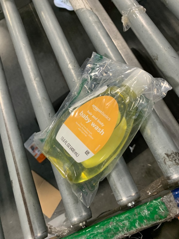 Photo 1 of ***ONLY 1*** Amazon Basics Tear-Free Baby Hair and Body Wash, Lightly scented, 13.60 Fl Oz