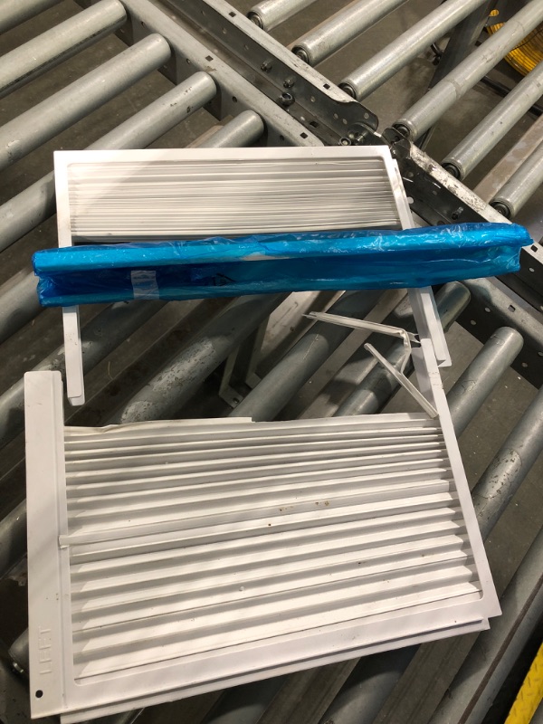 Photo 1 of ****USED****UNTESTED****REMOTE CONTROL MISSING*** Midea 12,000 BTU Smart Inverter Air Conditioner Window Unit with Heat and Dehumidifier – Cools up to 550 Sq. Ft., Energy Star Rated, Quiet Operation, Electronic Controls, Remote Control, White