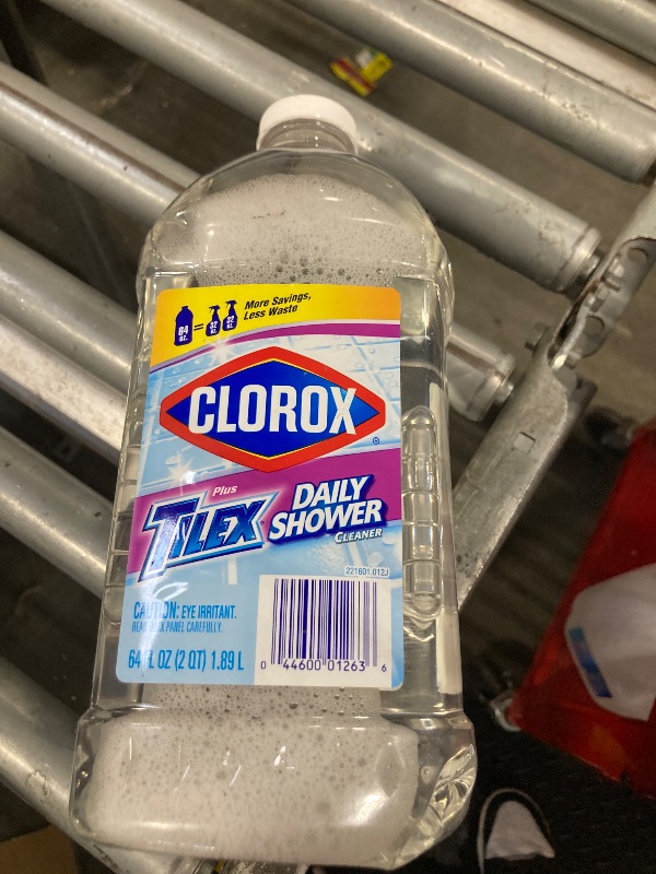Photo 1 of (2) clorox plus Tilex daily shower