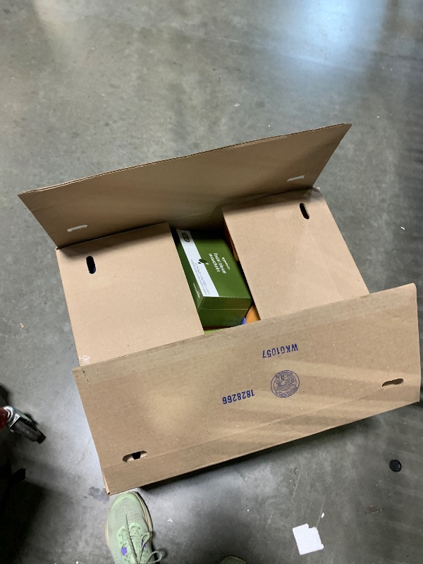 Photo 1 of  Facial Tissue,  NO RETURNS/ AS IS / FINAL SALE////////