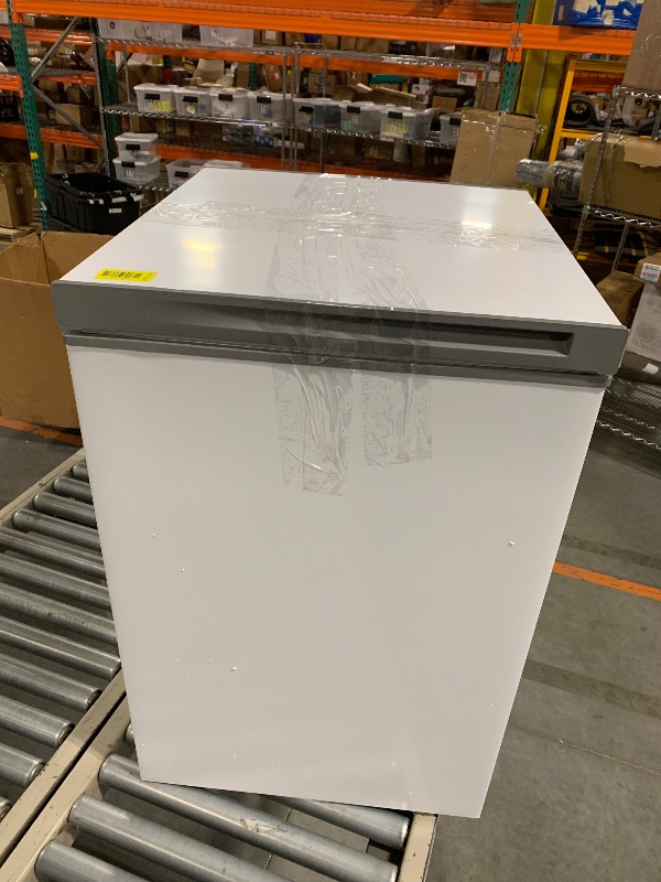 Photo 6 of Midea MERC05C4BAWW Chest Freezer, 5.1 Cubic Feet Freezer With Removable Basket, Interior LED Light, Adjustable Temperature, For Kitchen Apartment Office, White