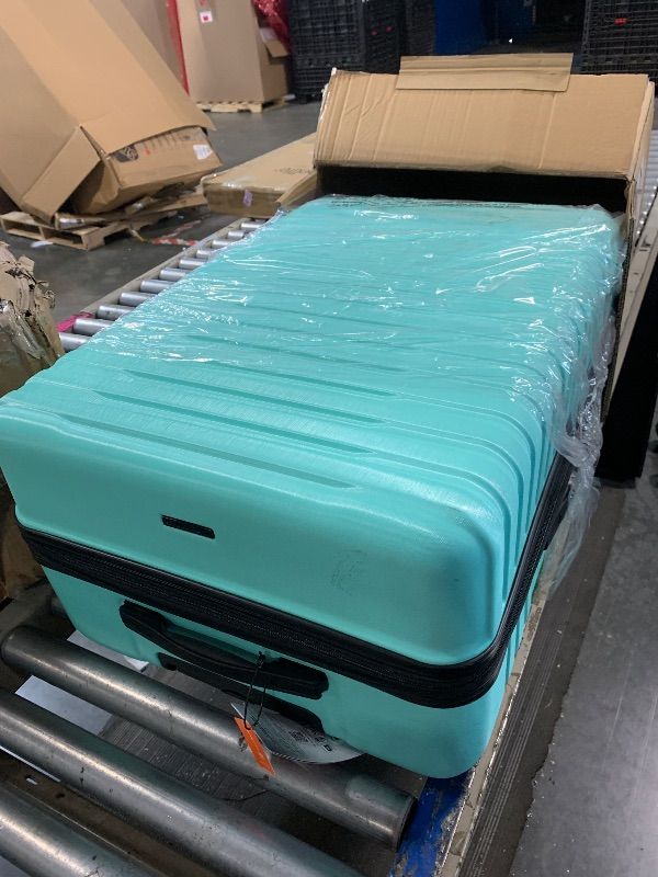 Photo 1 of ** MISSING A WHEEL**
U.S. Traveler Boren Expandable Hardside Rugged Travel Luggage with 8 Spinner Wheels, Mint, Checked-Large 30-Inch