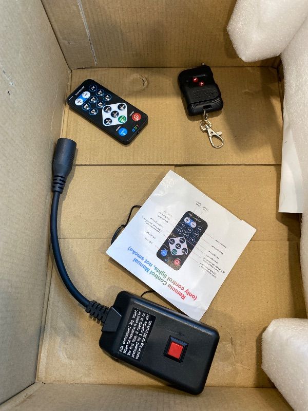 Photo 1 of **UNTESTED**
Hakuta Fog Machine Smoke Machine with 12 LED Colorful Beam Light DMX Light Control & Manual Control & Wireless Remote Perfect for Indoor Wedding, Halloween, Party and Stage Effect