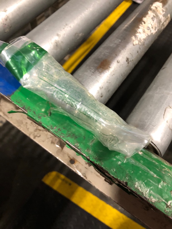 Photo 1 of **MISSING PARTS - MISSING the hex bit**
DEWALT 3/8" Drive Hex Bit Socket 1/2" SAE