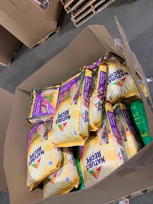 Photo 1 of **** BULK BUNDLE/// FINAL SALE//// NO RETURNS//// **** MIXED/ASSORTED DRY DOG FOODS * UNKNOWN EXP DATE* 