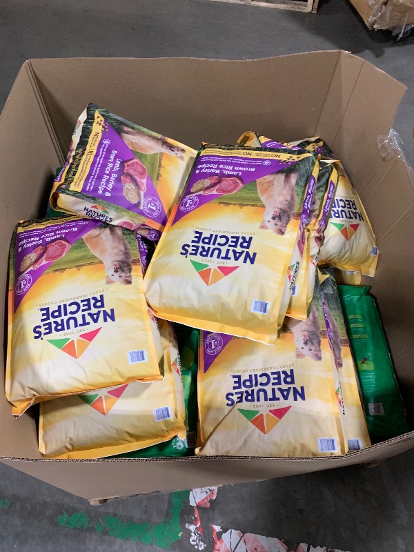 Photo 1 of **** BULK BUNDLE/// FINAL SALE//// NO RETURNS//// **** MIXED/ASSORTED DRY DOG FOODS * UNKNOWN EXP DATE* 