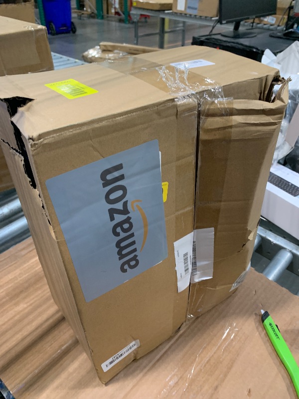 Photo 1 of [100 SETS] 32 oz Cups with lids, Plastic cups with lids and straws, iced coffee cup, suitable for takeout iced coffee cold drinks, smoothies, juices, parfaits, Frappuccinos, and milkshakes.