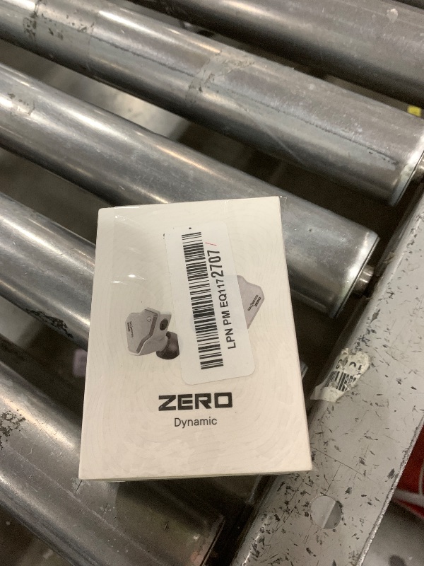 Photo 1 of Linsoul 7Hz Salnotes Zero HiFi 10mm Dynamic Driver in-Ear Earphone IEM with Metal Composite Diaphragm Stainless Steel Faceplate Detachable 2Pin OFC Cable (White, with Mic, Type C)