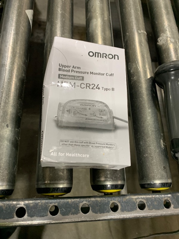 Photo 1 of Omron Upper Arm home Blood Pressure D-ring cuff 9" to 13" w/2 cuff plugs for (BP710) (BP742) (HEM432C) (HEM-705CP) (HEM 711AC) (HEM712) (HEM712CLC)