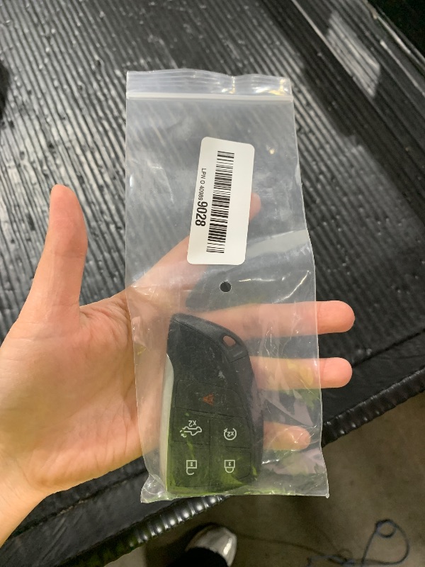 Photo 1 of Keyecu Replacement Smart Remote Car Key Fob for GMC Sierra 1500 2500 3500 2022-2024 YG0G21TB2 13548437 13548440 433MHz 5Buttons