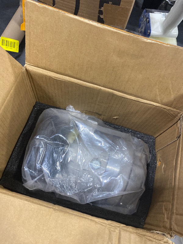 Photo 1 of NewYall Air Conditioning A/C Compressor with Clutch for Buick LeSabre Riviera Pontiac Bonneville Oldsmobile 88 LSS 3.8L 1996-2005