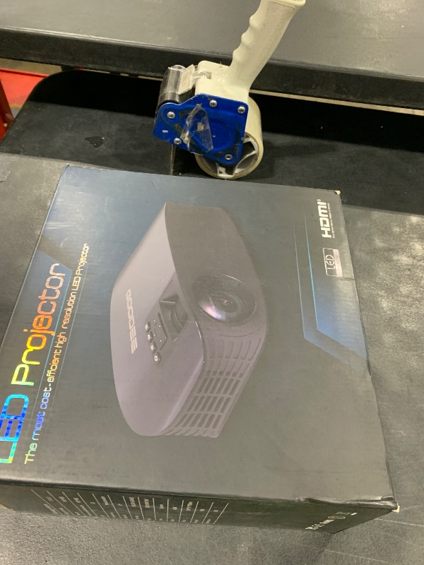 Photo 1 of GooDee Smart 4K Projector with 5G WIFI and Bluetooth, Netflix/Amazn Prime Video Certified, Dolby Audio, 800ANSI Outdoor Projector, 400" Zoom Home Theater Projector Compatible with TV Stick,iOS,Android
