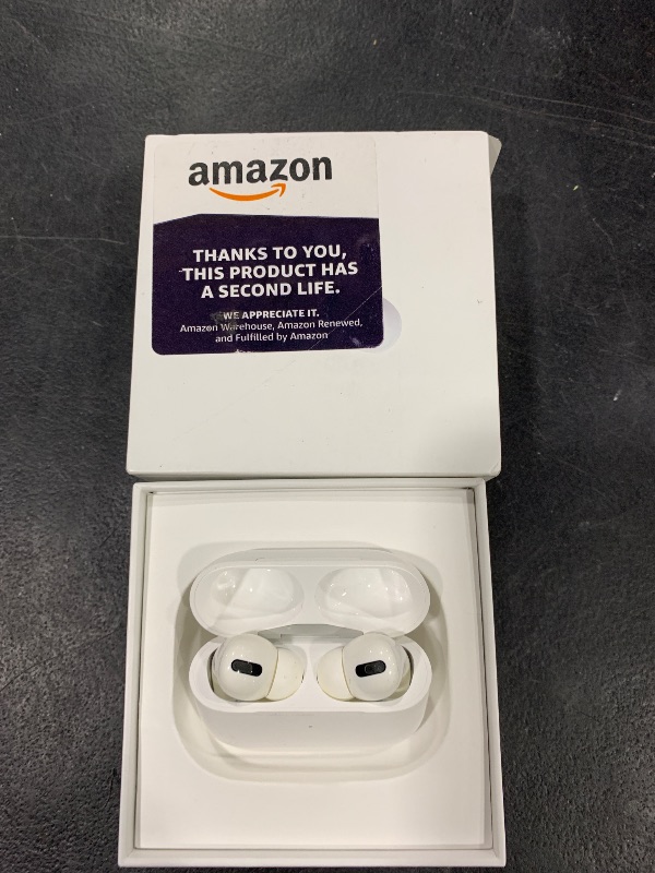 Photo 1 of Apple AirPods Pro
