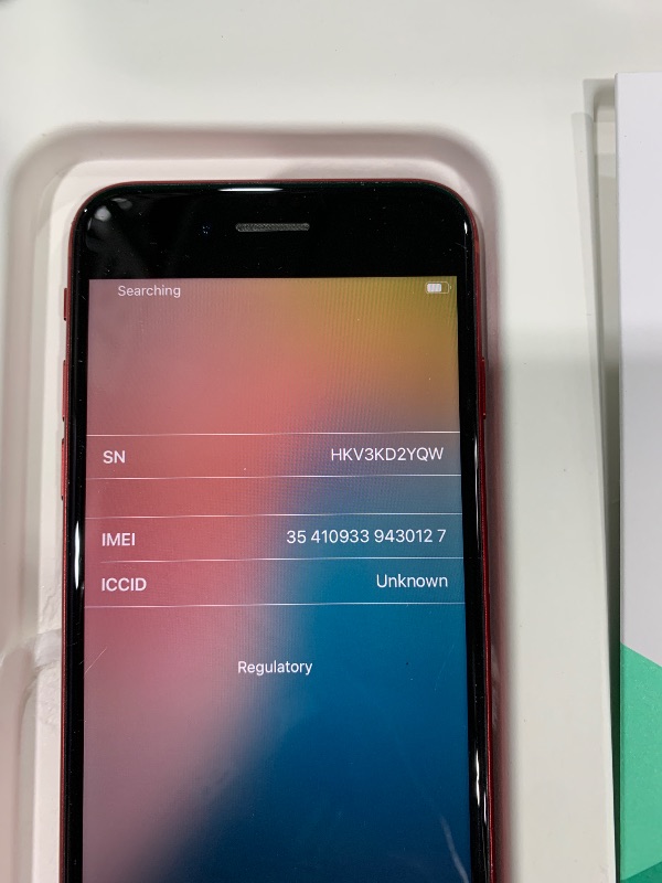 Photo 1 of Apple iPhone SE 3rd Gen, 64GB, RED - Unlocked (Renewed Premium)