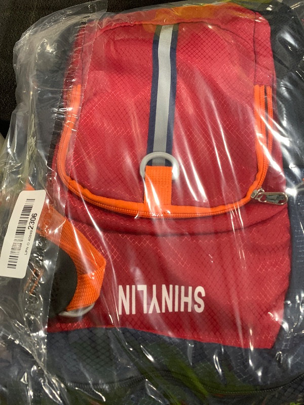 Photo 1 of Shinylin 2 Pcs Kids Hydration Backpack with 1.5l Water Bladder Lightweight Kids Hiking Backpack Water Rucksack for Boys Girls Climbing Running(Red, Purple)
