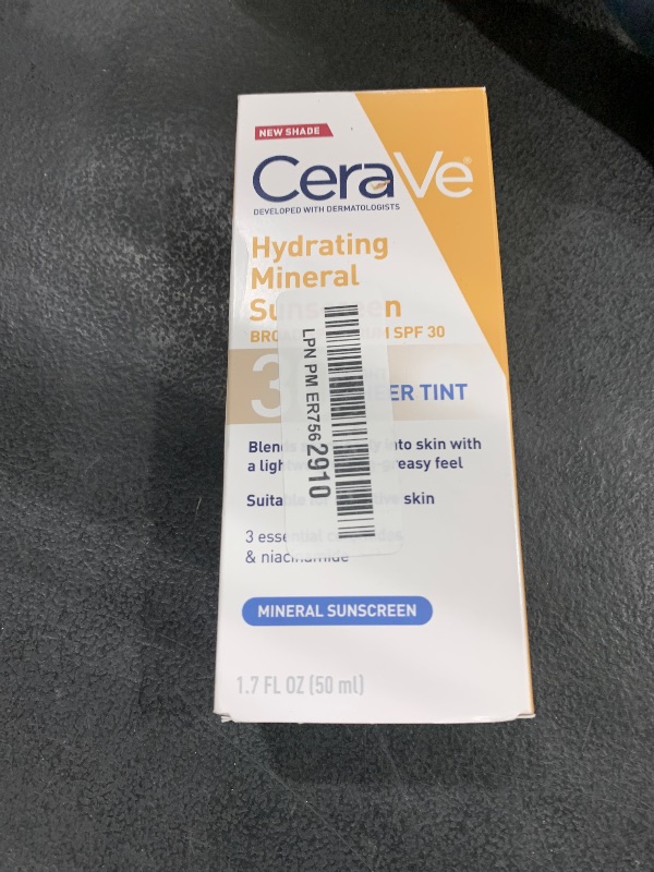 Photo 1 of CeraVe Hydrating Mineral Sunscreen SPF 30 with Sheer Tint, Tinted Mineral Sunscreen with Zinc Oxide & Titanium Dioxide, Blends Seamlessly For Healthy Glow, Light, 1.7 Oz