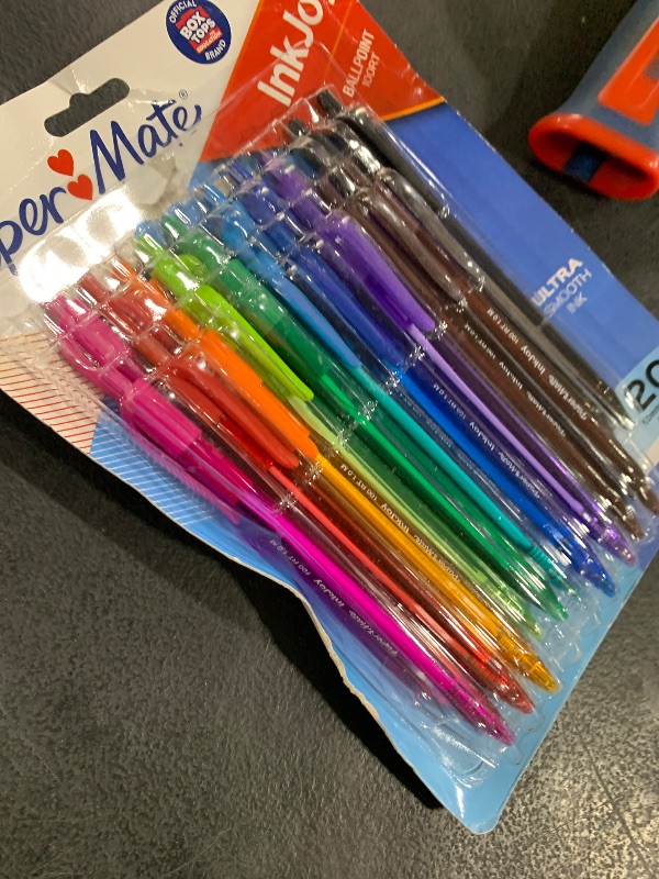 Photo 1 of Paper Mate InkJoy 100RT Retractable Ballpoint Pens, Medium Point (1.0mm), Assorted, 20 Count