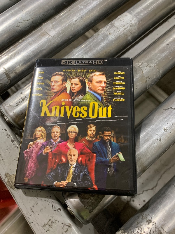 Photo 1 of Knives Out [Blu-ray] [4K UHD]
