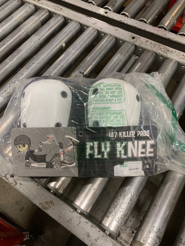 Photo 1 of 187 Killer Pads Fly Knee Pad, Grey/White, Small