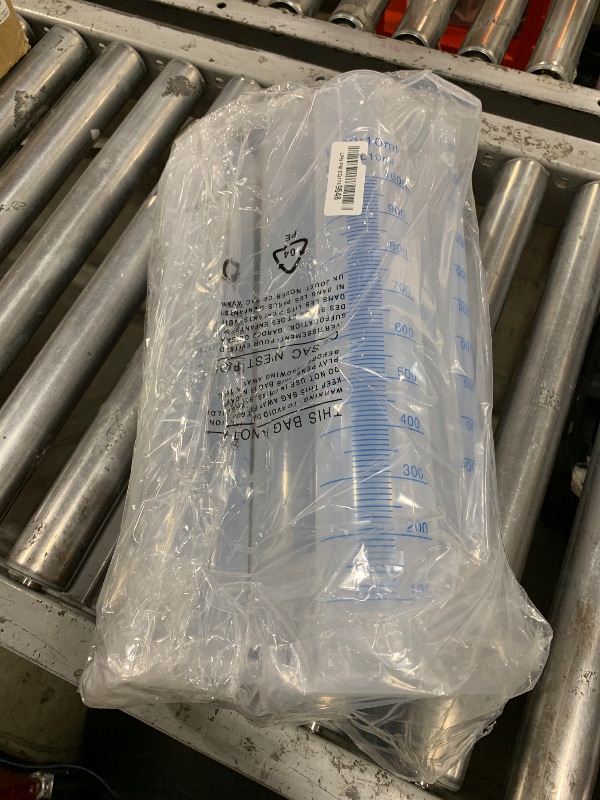 Photo 1 of Bekith 4 Pack 1000ml Plastic Graduated Cylinder with Stable Base, Plastic Measuring Cylinder 2-Sided Marking Lab Cylinders, Clear Measuring Cylinder for Science Projects, Laboratory Supplies
