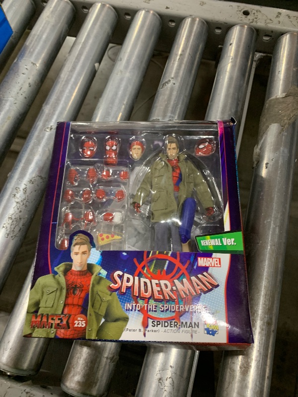Photo 1 of MEDICOM TOY MAFEX No.235 Spider-Man (Peter B Parker) Renewal Ver. Painted Action Figure, Approximately 160mm in Height.