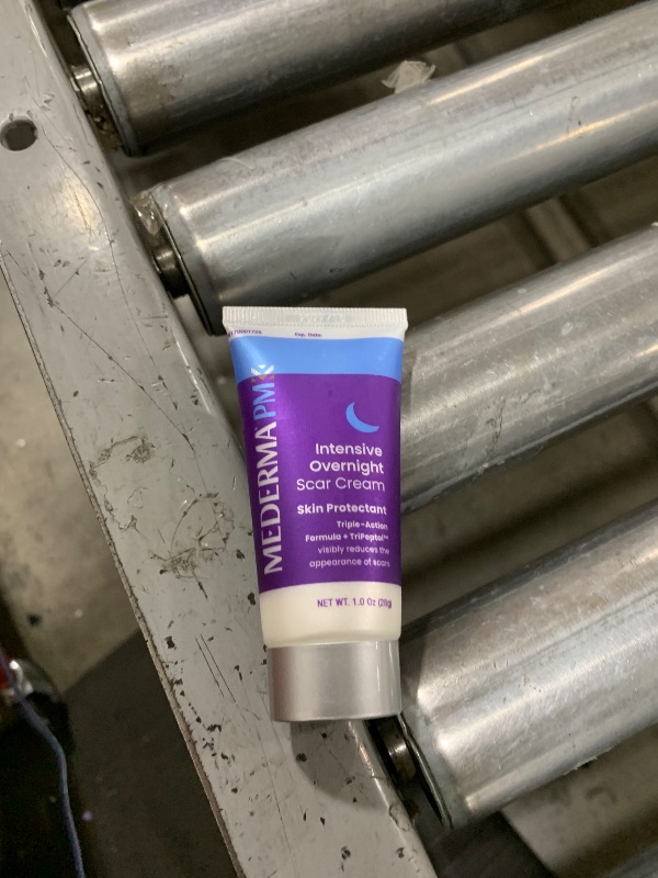 Photo 1 of Mederma PM Intensive Overnight Scar Cream, Works with Skin's Nighttime Regenerative Activity, Clinically Shown to Make Scars Smaller and Less Visible, 1.0 Oz (28g)