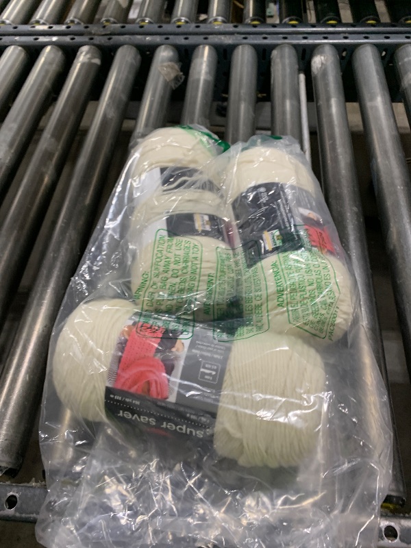 Photo 1 of Red Heart Super Saver Aran Yarn - 3 Pack of 198g/7oz - Acrylic - 4 Medium (Worsted) - 364 Yards - Knitting/Crochet