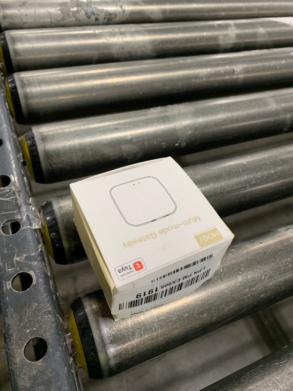 Photo 1 of MOES ZigBee & Bluetooth & Mesh Gateway, Tuya Wireless Smart Home Bridge Hub, Only Support Tuya Smart Device Work 