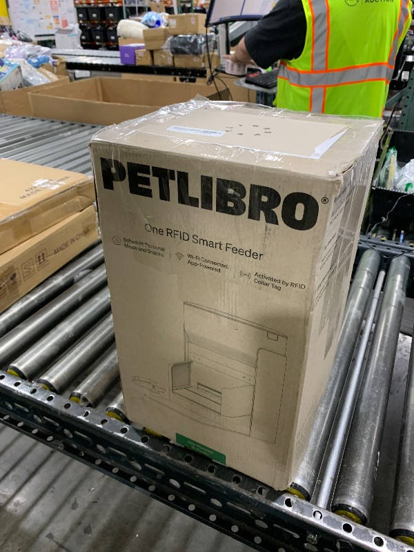 Photo 1 of PETLIBRO RFID Automatic Cat Feeder, Collar Tag-Activated Personalized Meals, 5G&2.4G Wi-Fi Programmable Cat Food Dispenser