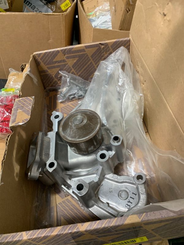 Photo 1 of AISIN WPT-800 New Engine Water Pump with Gaskets - Compatible with Select Lexus GS400, GS430, GX470, LS400, LS430, LX470, SC400, SC430 Toyota 4Runner, Land Cruiser, Sequoia, Tundra