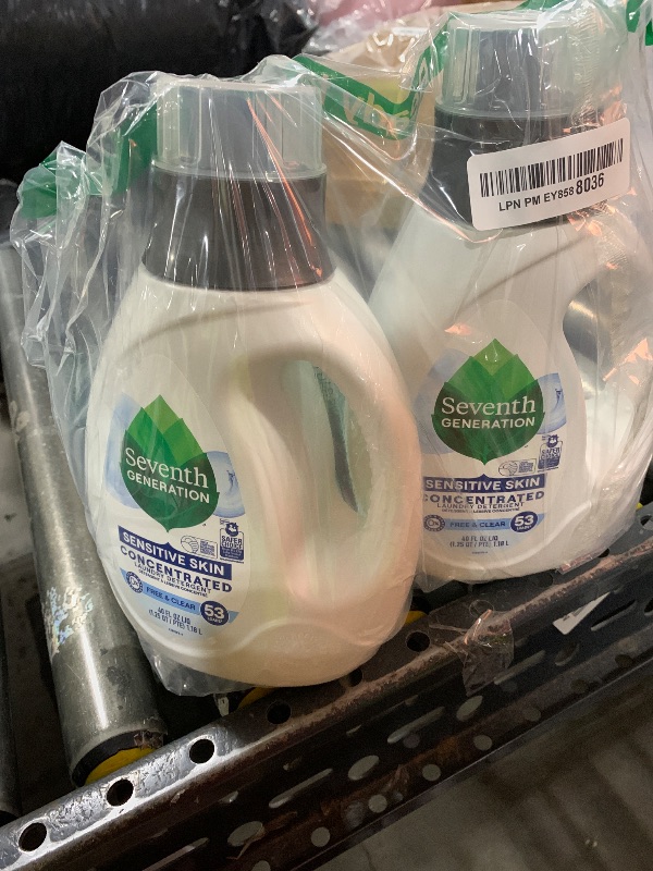 Photo 1 of Seventh Generation Concentrated Laundry Detergent Liquid Free & Clear Fragrance Free 40 Fl Oz (Pack of 2)