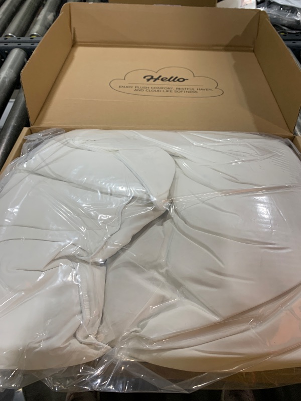 Photo 1 of PlushHavenCloud White Goose Down Pillow - Luxury Hotel Bed Pillow with Natural 1000+ Fill Power, Natural Goose Feather Pillow for Sleeping, 600 Thread Count Cotton Shell, Standard Size- Soft, 1 Pack