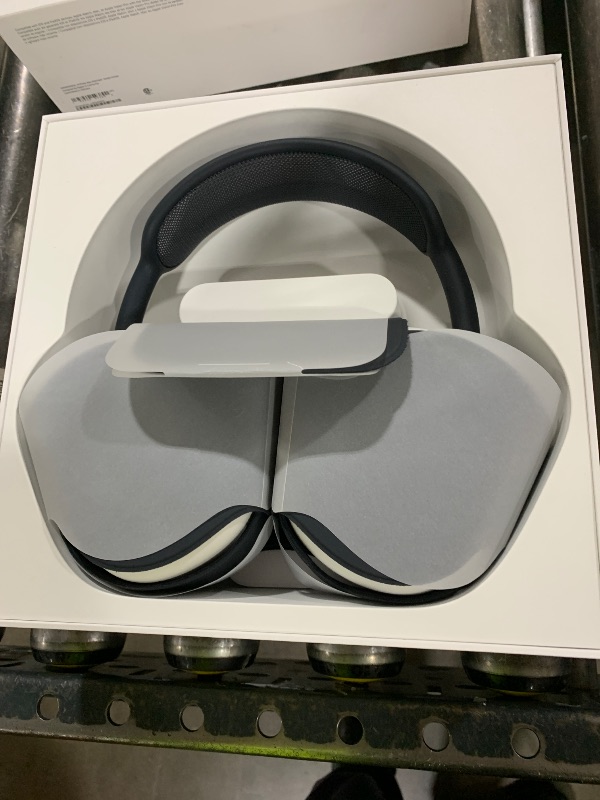 Photo 1 of Apple AirPods Max Wireless Over-Ear Headphones, Pro-Level Active Noise Cancellation, Transparency Mode, Personalized Spatial Audio, USB-C Charging, Bluetooth Headphones for iPhone - Midnight