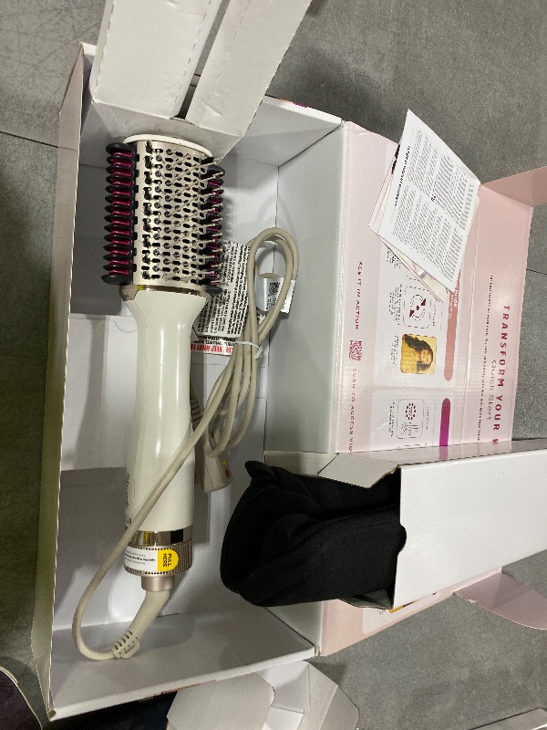 Photo 1 of Shark HT212 SmoothStyle Heated Comb + Blow Dryer Brush with Heat Resistant Storage Bag, Dual Mode, for All Hair Types, Silk