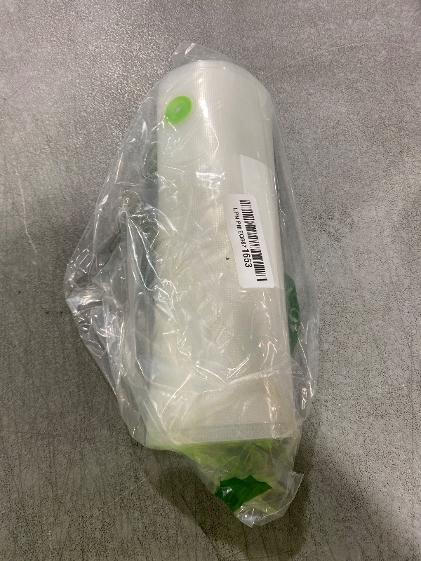 Photo 1 of Sous Vide Bags 20pack Reusable Vacuum Food Storage Bags with 3 Sizes Vacuum Food Bags,1 Hand Pump,4 Sealing Clips for Food Storage and Sous Vide Cooking (Green Kit)
