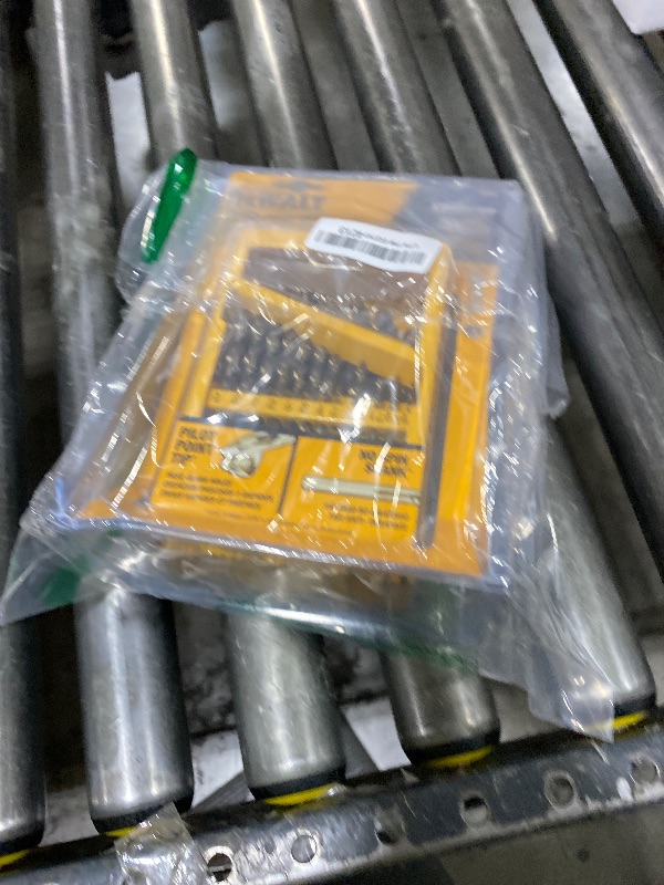 Photo 1 of DeWalt DW1969 29-Piece Pilot Point Drill Bit Set Metal Index