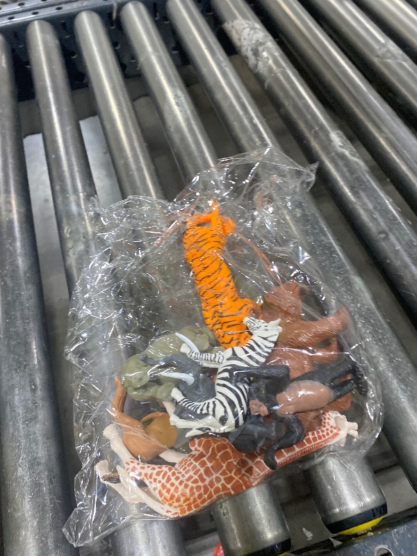 Photo 1 of Wofair  Mini Jungle Farm Animals Toys Set, Forest Small Realistic Wild Animals Action Figures Vinyl Plastic Animal Learning
