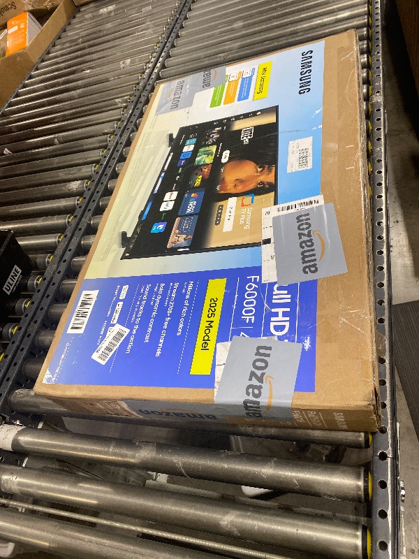 Photo 1 of [SOLD FOR PARTS ONLY] Samsung 40" FHD 1080p Smart LED TV: Bluetooth & Wi-Fi, HDR10+, Alexa Compatible
