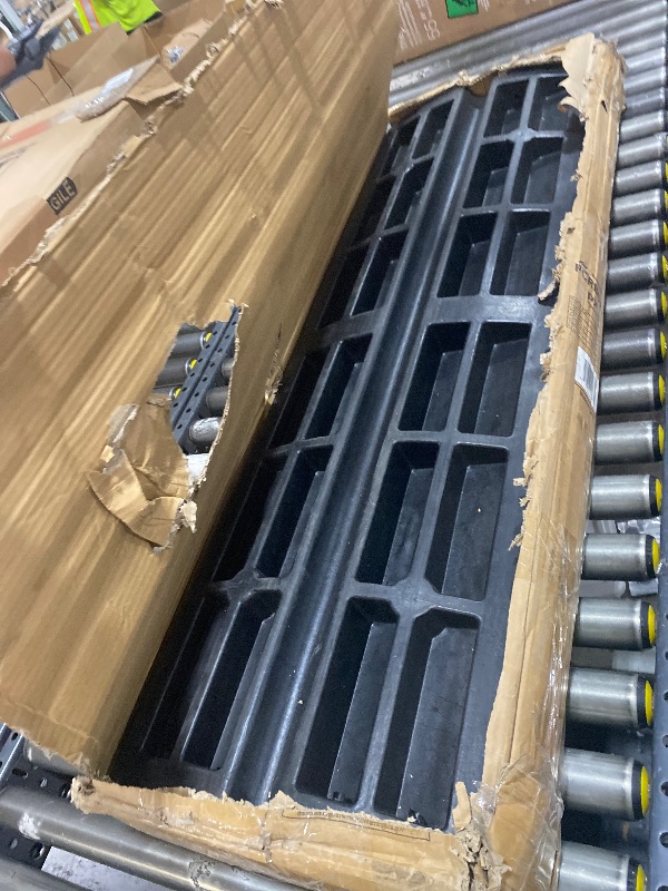 Photo 1 of Pyle Truck Curb Ramps PCRBDR21 Rubber Curb Side Bridge Tracks 11 000 Lb Max Load - Black 2 Pack

