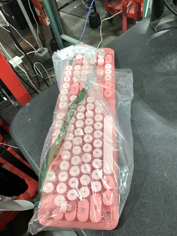 Photo 1 of PINK KEYBOARD ONLY / MISSING SOME KEYS 