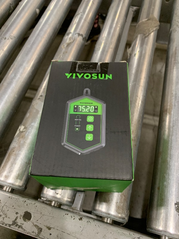 Photo 1 of VIVOSUN Digital Heat Mat Thermostat Controller, 40–108 ºF 1000W for Reptiles, Seedlings, Germination, Incubation and Fermentation