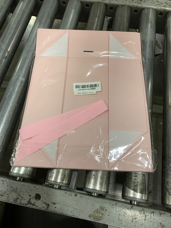 Photo 1 of DaiUni 10.5"X7.5"X3.1" Pink Magnetic Gift Box with Lid and Ribbon for Presents