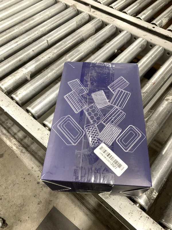 Photo 1 of WIBIMEN Large Ice Cube Molds, Big Round Whiskey Ice Cube Trays for Freezer, Easy to Fill & Release, Whiskey Bourbon Cocktail(2.5In*8 Balls- Blue/2 Pack)