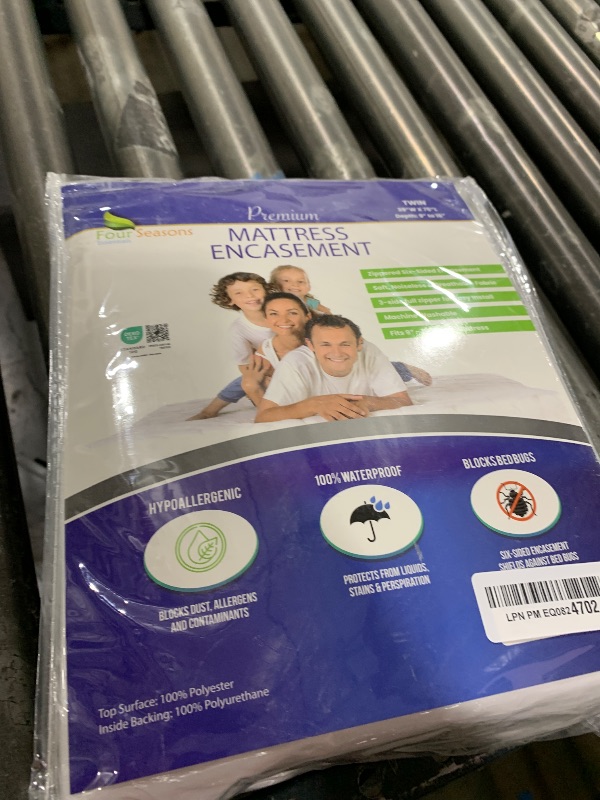 Photo 1 of Twin Size Zippered Bed Bug Mattress Protector Waterproof Encasement Hypoallergenic Premium Bedbug Cover White
