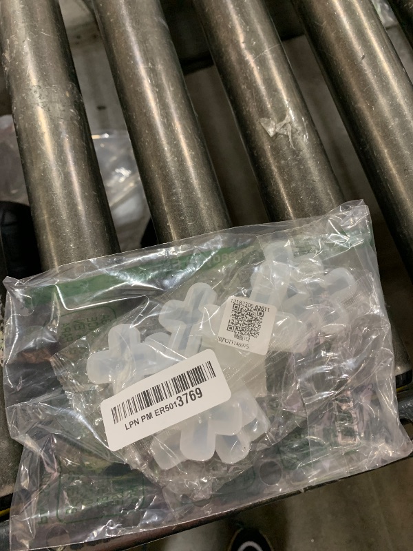 Photo 1 of 10 Pack Cross Silicone, 3D Silicone Casting DIY Resin Casting Silicone Easy Demoulding Resin for Handcrafted Cake Decoration