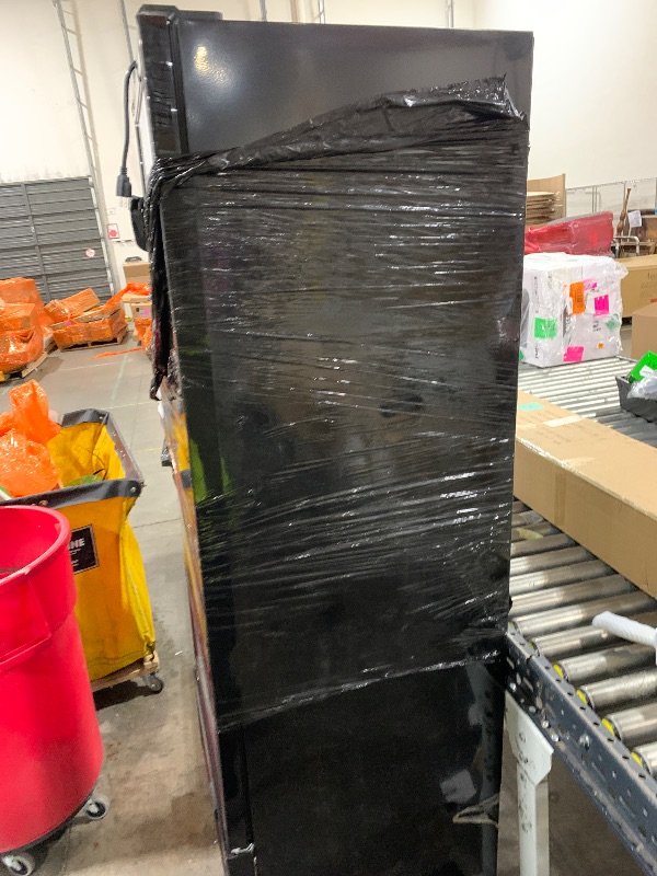 Photo 1 of Commercial Beverage Refrigerator, 24.5 Inch 15 Cu. Ft. Drink Fridge, Display Refrigerator with Glass Door, Commercial Display Fridge with 4 Adjustable Shelves, for Shops, Restaurants, Bars
