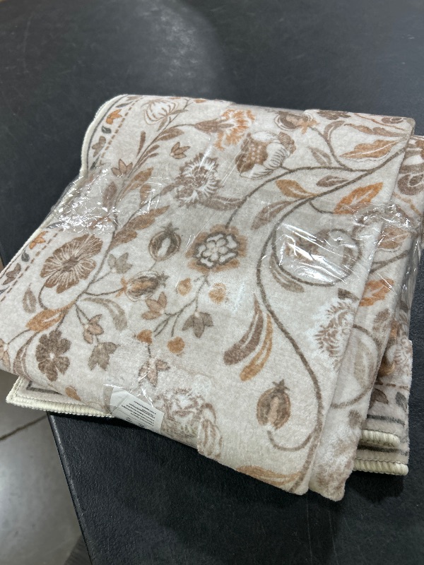 Photo 1 of AREA RUG 