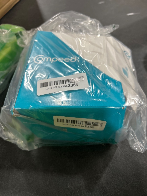 Photo 1 of Compeed Blister Mixed Sizes 5 Plasters (Pack of 6)