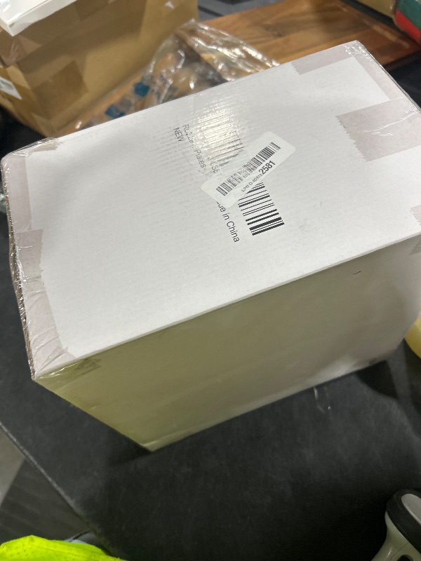 Photo 1 of Supernal 150pcs Gold Plastic Dinnerware include White and Gold Disposable Square Plates,Gold Plastic Silverware Perfect for Birthday,Party,Wedding,Bridal Shower